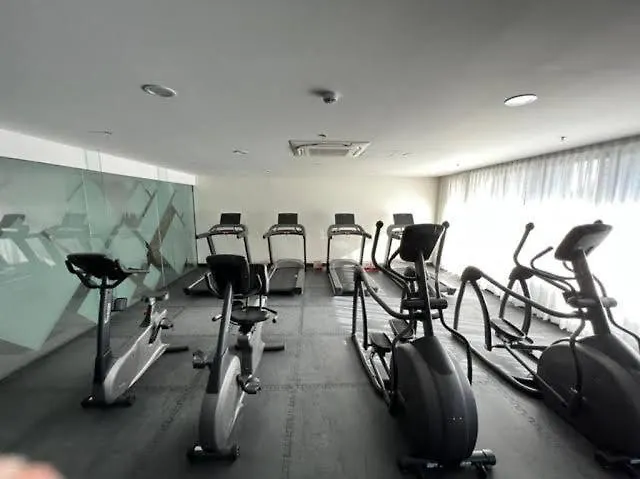 Apartment Happy Sunshine Staycation Moa Near Airport Manila